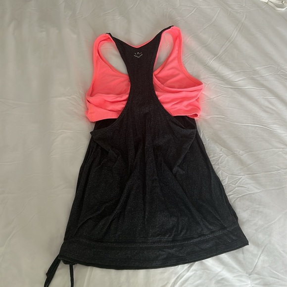 Yoga Pilates Workout top M - Picture 2 of 3